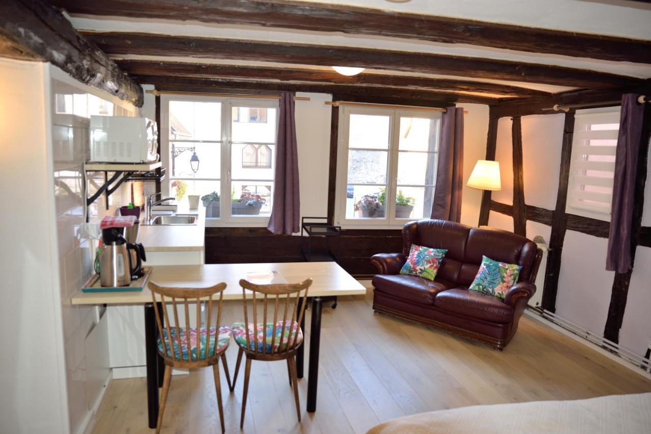 Chez Cecile Bed And Breakfast Chez Le Vigneron กอลมาร์ ภายนอก รูปภาพ
