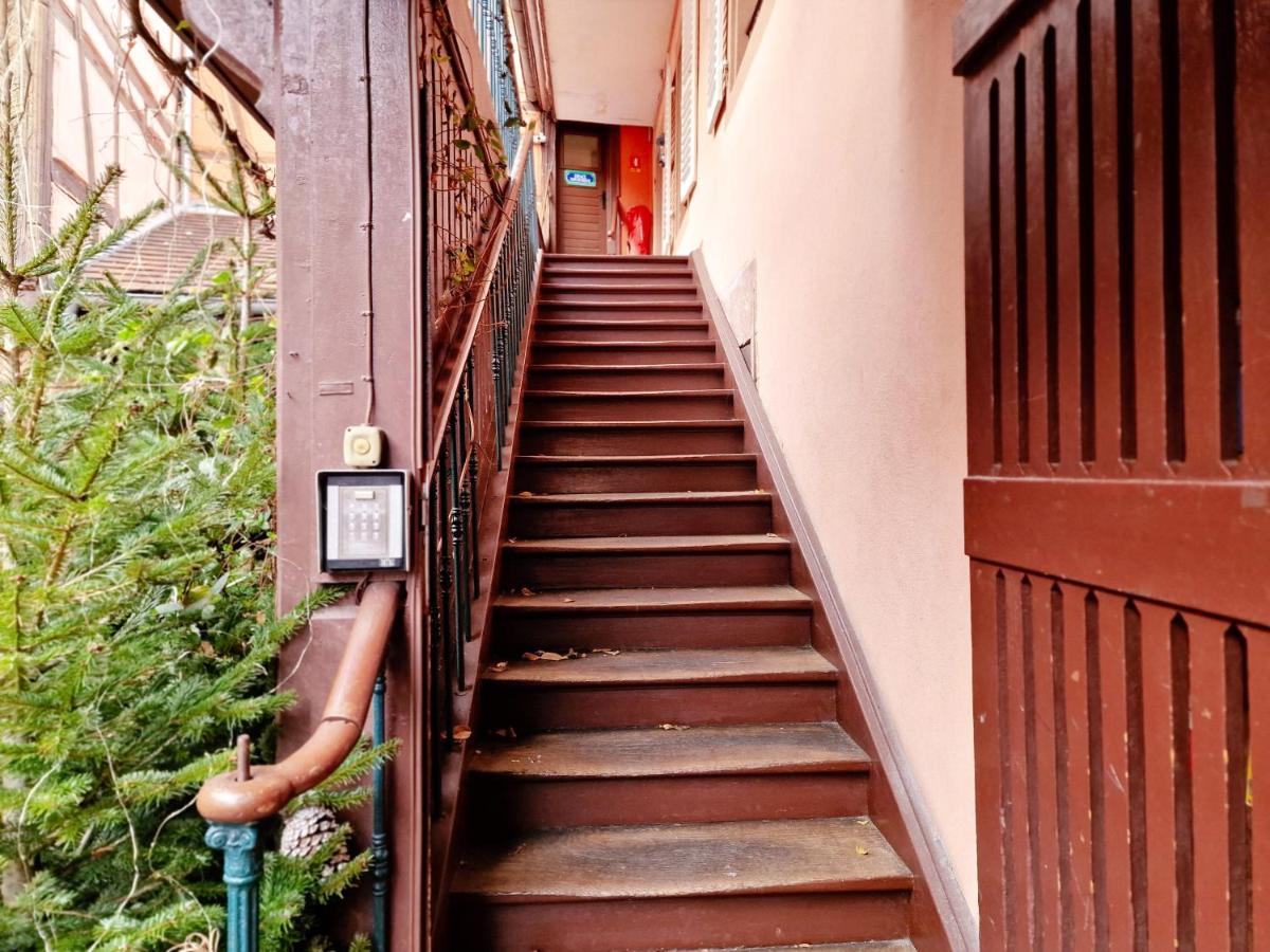 Chez Cecile Bed And Breakfast Chez Le Vigneron กอลมาร์ ภายนอก รูปภาพ
